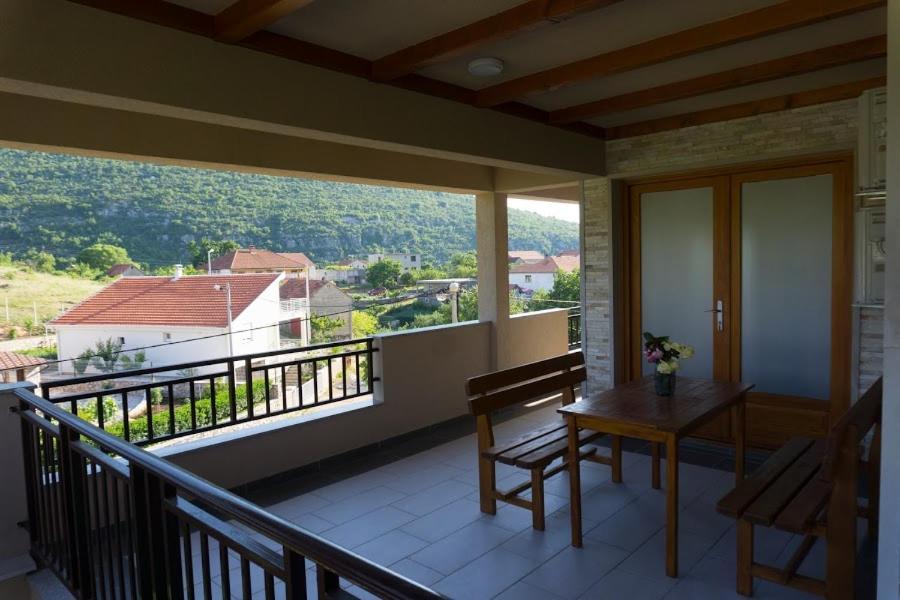 Apartments Ena Trebinje Exterior photo